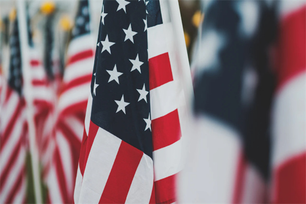 移民美國(guó)，EB-1A和NIW哪種方式更合適？